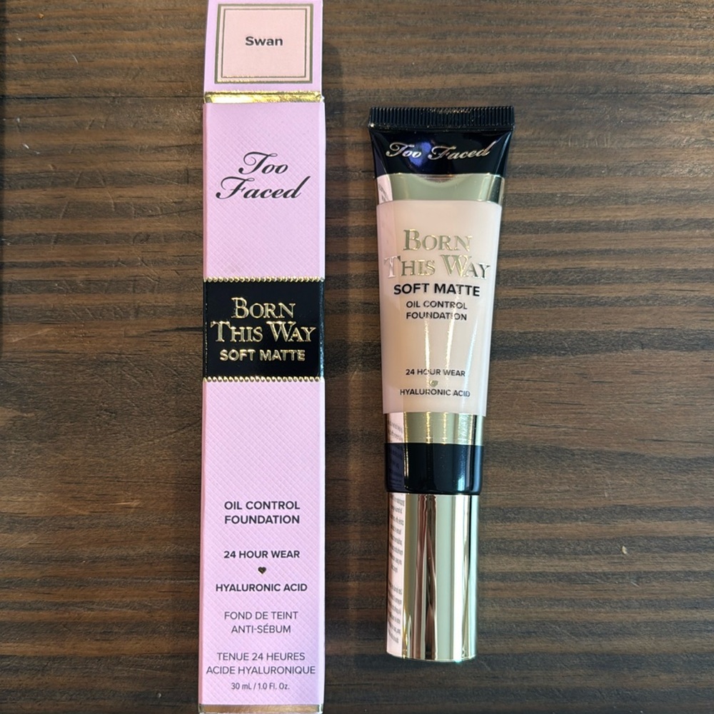 Too Faced: Born This Way Soft Matte Foundation
